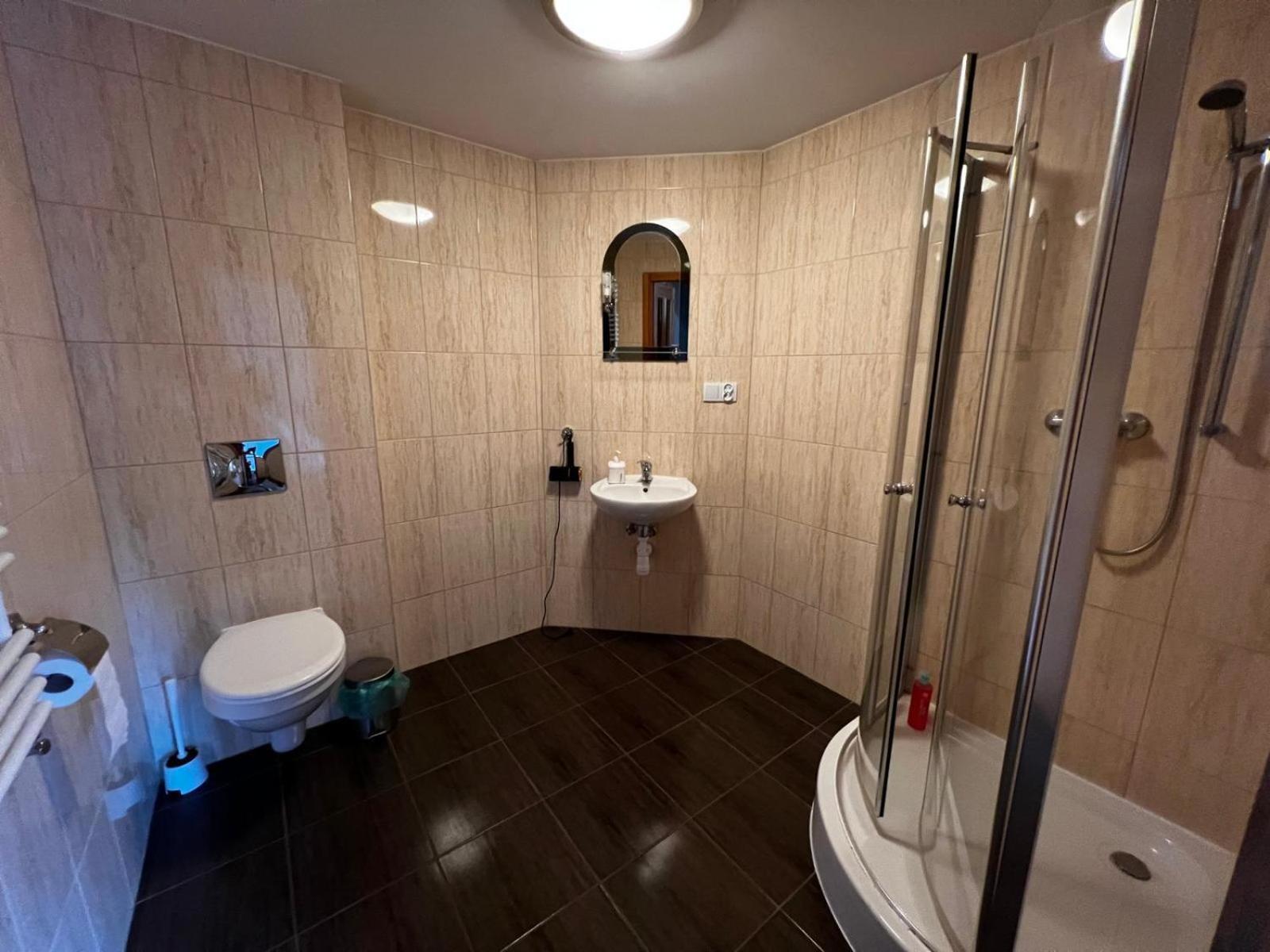 Leonardo Guesthouse Świeradów-Zdrój Екстериор снимка